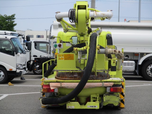 R2 日野デュトロ スクイーズ式コンクリートポンプ車|中古トラックの販売・買取・査定のアイナビ