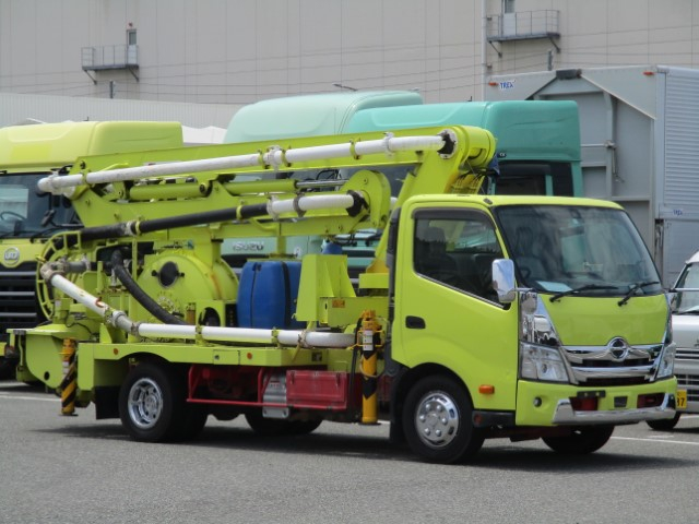 R2 日野デュトロ スクイーズ式コンクリートポンプ車|中古トラックの販売・買取・査定のアイナビ