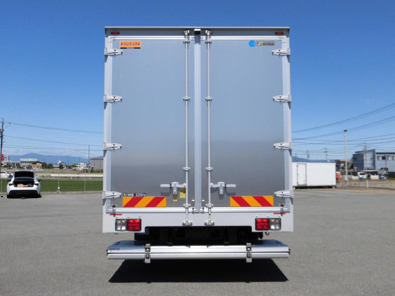 令和5年　日野　エアサス　ハイルーフ　格納ゲート　240馬力|中古トラックの販売・買取・査定のアイナビ