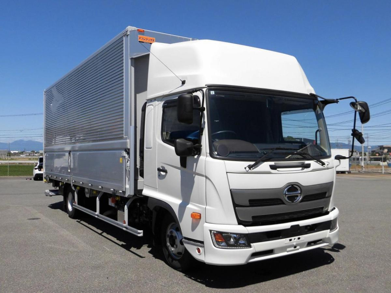 令和5年　日野　エアサス　ハイルーフ　格納ゲート　240馬力|中古トラックの販売・買取・査定のアイナビ