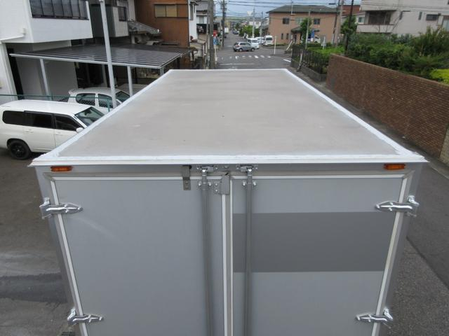 日野 バン車 デュトロ|中古トラックの販売・買取・査定のアイナビ