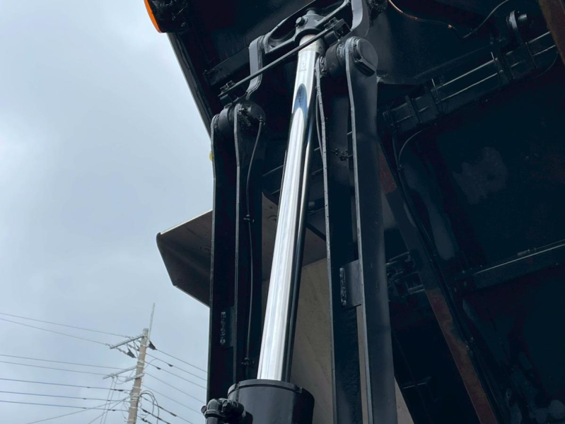 ダンプ 2デフ 新明和 DRS11-0010S F7|中古トラックの販売・買取・査定のアイナビ