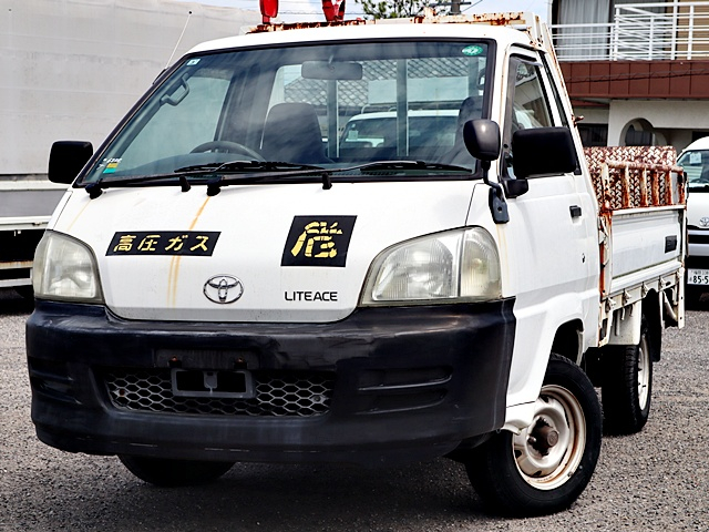 平ボディ　パワーリフト付　積載700kg|中古トラックの販売・買取・査定のアイナビ