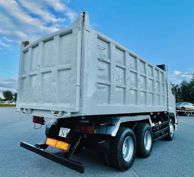 深ダンプ550×230ワンオーナーAdblue無し58万km土砂禁|中古トラックの販売・買取・査定のアイナビ