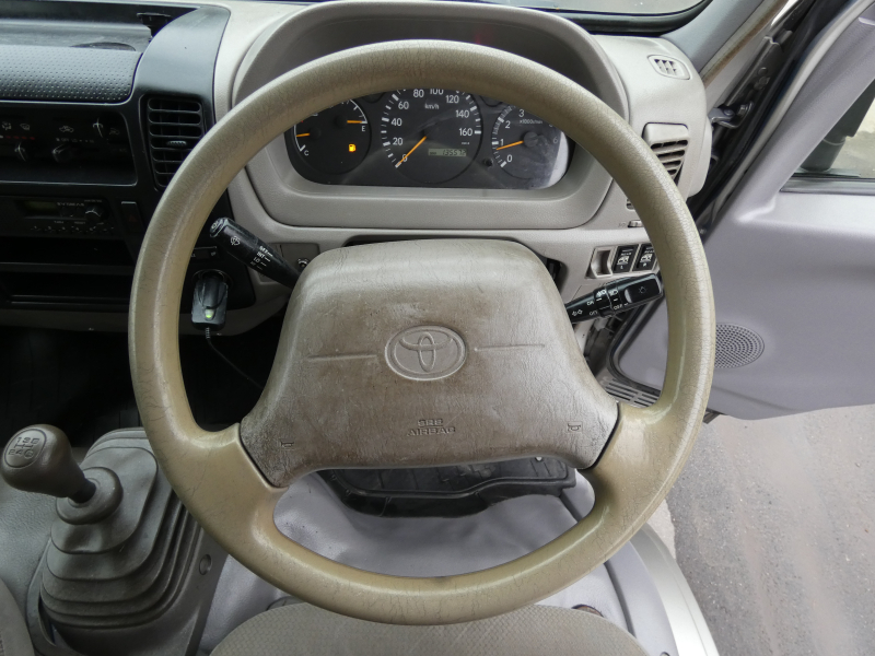 H25　1.2トン Wキャブ　平ボディー　三方開　ダイナ　260509|中古トラックの販売・買取・査定のアイナビ