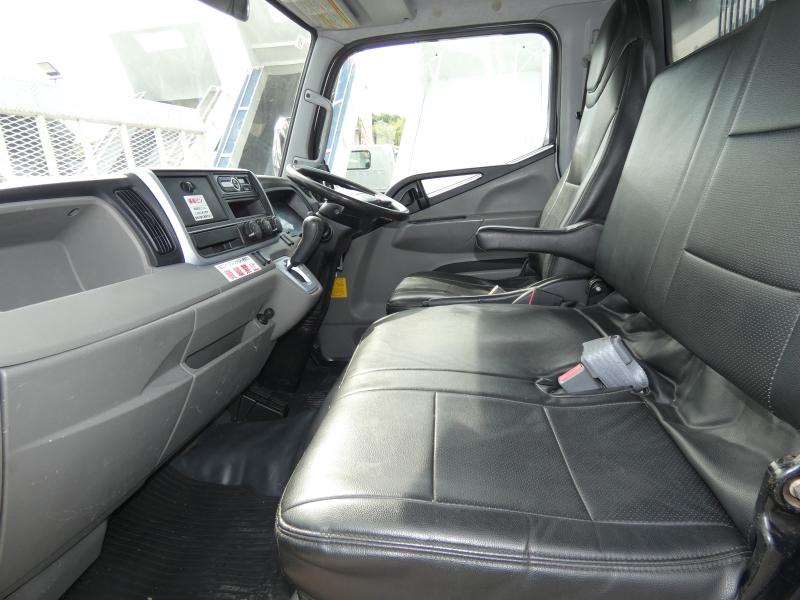 H29　２トン　ダンプ　オートマ　260348|中古トラックの販売・買取・査定のアイナビ