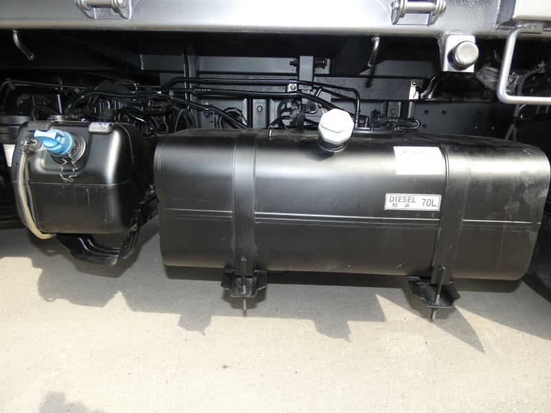 H29　２トン　ダンプ　オートマ　260348|中古トラックの販売・買取・査定のアイナビ