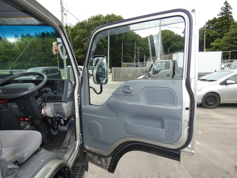 H23　Wキャブ　1.5トン　260453|中古トラックの販売・買取・査定のアイナビ
