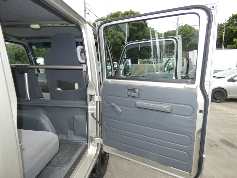 H23　Wキャブ　1.5トン　260453|中古トラックの販売・買取・査定のアイナビ