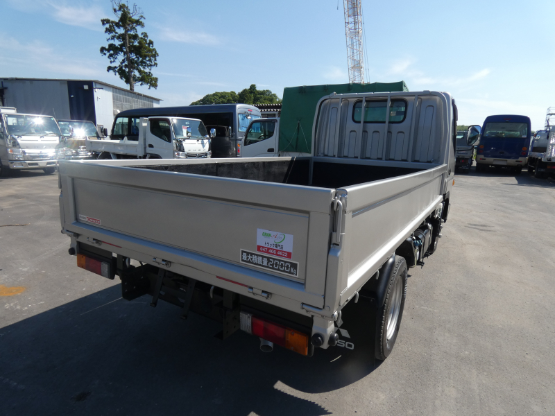 H28　2トン　平ボディ　260603|中古トラックの販売・買取・査定のアイナビ