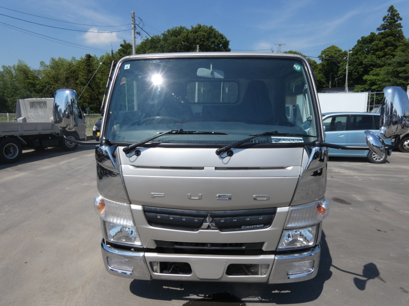 H28　2トン　平ボディ　260603|中古トラックの販売・買取・査定のアイナビ