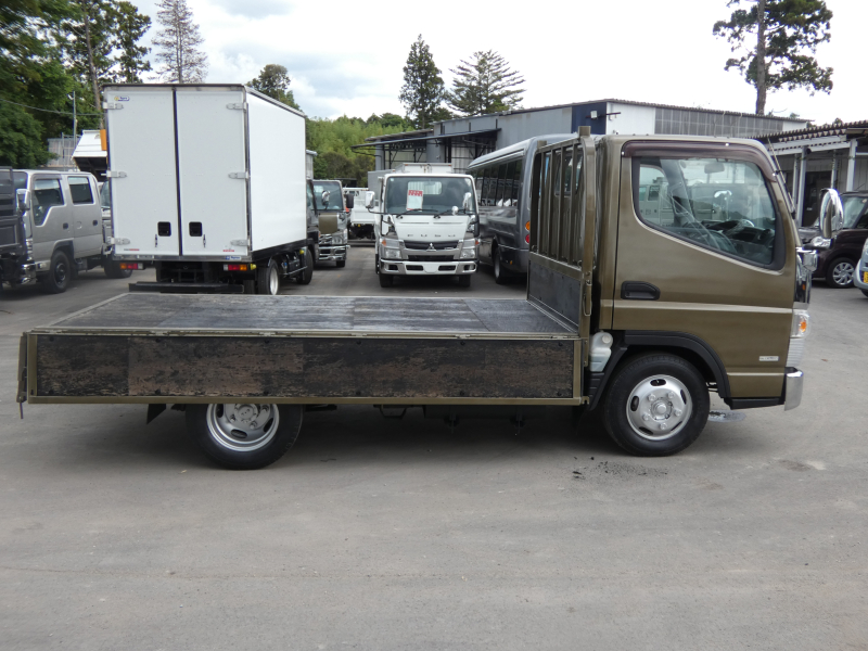 H28　2トン平ボディ　MT　260319|中古トラックの販売・買取・査定のアイナビ