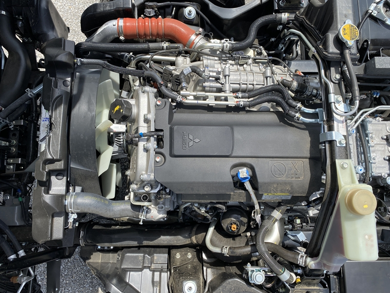 全低床　4ナンバー　新明和工業　積載3,000kg　DUONIC|中古トラックの販売・買取・査定のアイナビ