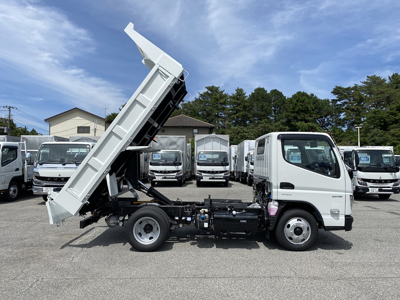 全低床　4ナンバー　新明和工業　積載3,000kg　DUONIC|中古トラックの販売・買取・査定のアイナビ