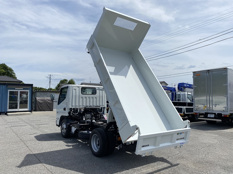 全低床　4ナンバー　新明和工業　積載3,000kg　DUONIC|中古トラックの販売・買取・査定のアイナビ