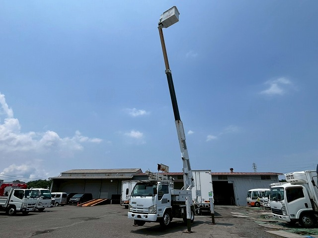 アイチSH15B★地上高14.6m★電工仕様!絶縁バケット★ウインチ|中古トラックの販売・買取・査定のアイナビ