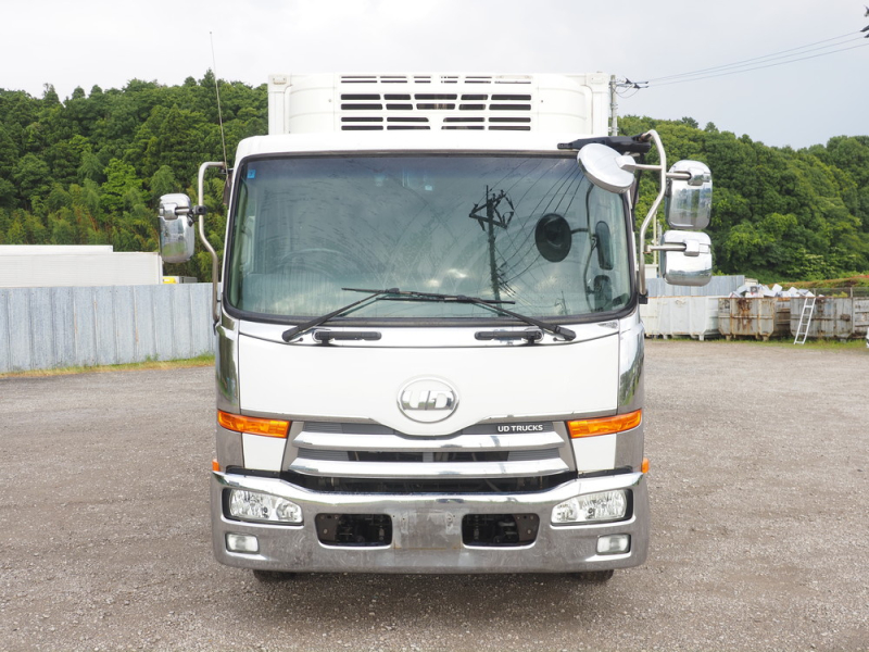 UDトラックス 冷凍バン コンドル|中古トラックの販売・買取・査定のアイナビ