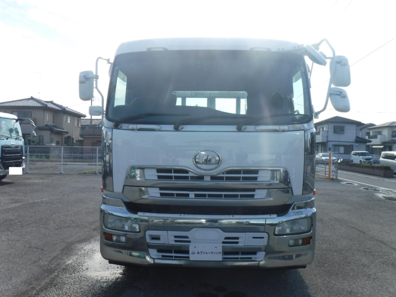 H.28(2016)年UDトラックスクオンコンテナ車リターダ2デフ|中古トラックの販売・買取・査定のアイナビ