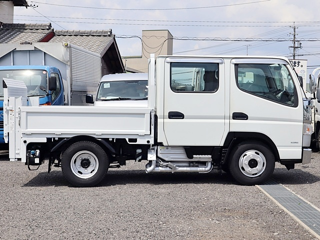 Wキャブ　積載1.2t　垂直式パワーゲート　6人乗　4WD|中古トラックの販売・買取・査定のアイナビ