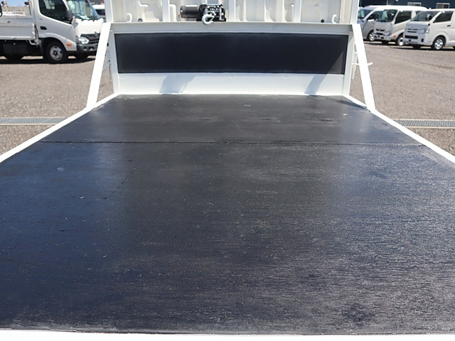 Wキャブ　積載1.2t　ジャストロー　車両総重量3420KG|中古トラックの販売・買取・査定のアイナビ