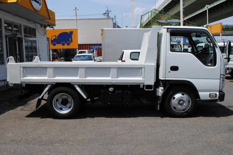 H30 エルフ ダンプ 積載3t|中古トラックの販売・買取・査定のアイナビ