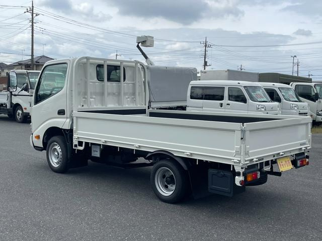トヨタ 平ボディ|中古トラックの販売・買取・査定のアイナビ
