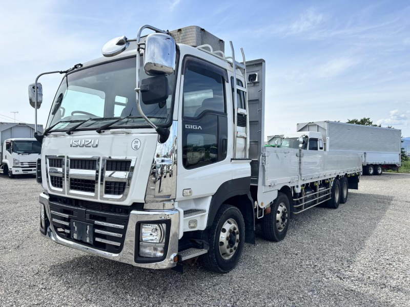 ギガ　4軸低床アルミブロック平ボディー　積載14400kg|中古トラックの販売・買取・査定のアイナビ