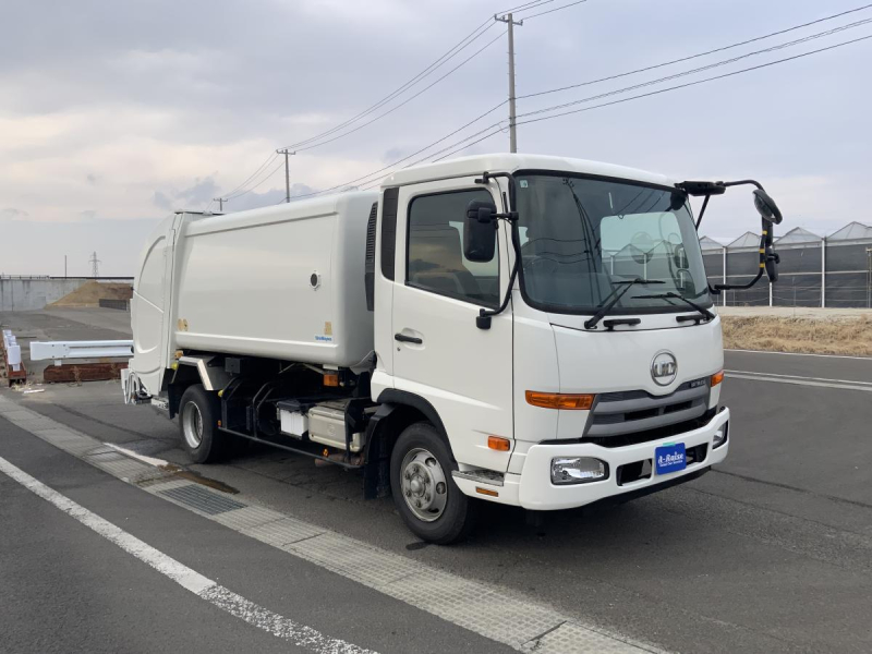 8.6立米⭐️H25コンドルパッカー車 新明和 巻き込み式|中古トラックの販売・買取・査定のアイナビ
