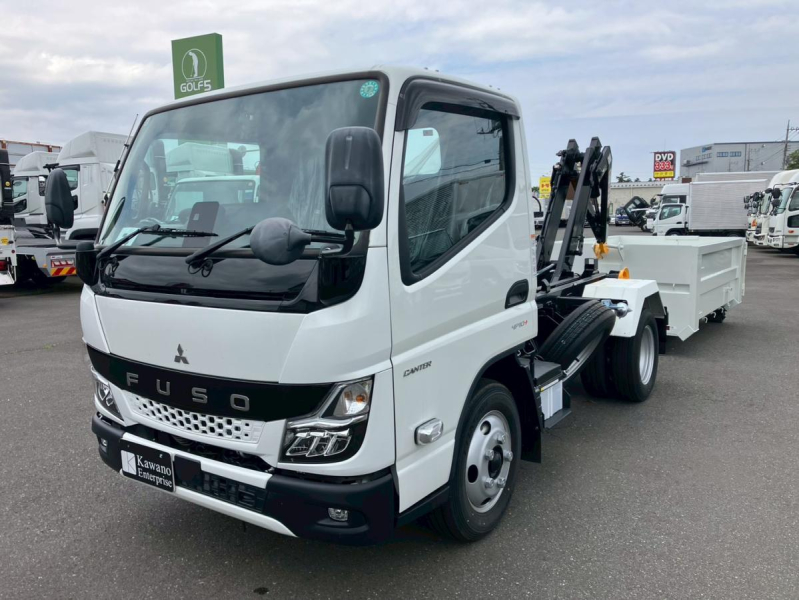 ☆未使用車　3.5mコンテナ付き　キャブバックステップ|中古トラックの販売・買取・査定のアイナビ