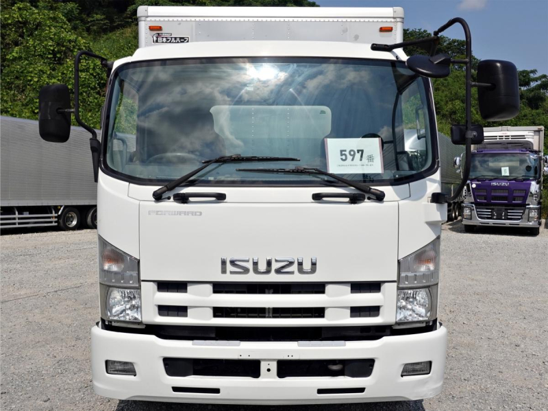積載3250kgパワーゲートアルミバン|中古トラックの販売・買取・査定のアイナビ