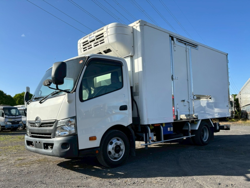 日野 冷凍バン|中古トラックの販売・買取・査定のアイナビ