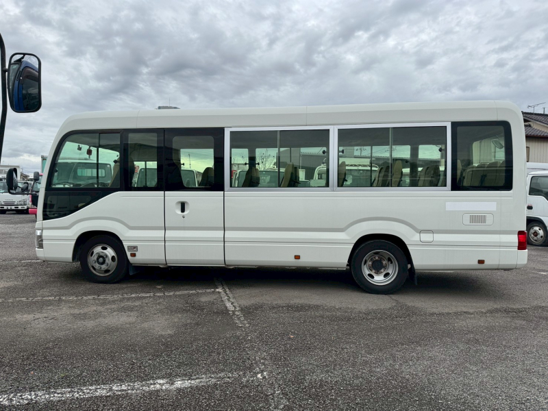 トヨタ バス|中古トラックの販売・買取・査定のアイナビ
