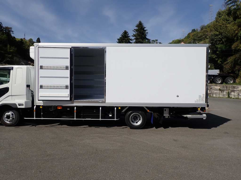 加温機能付 東プレ  床キーストン エアサス　横根太補強済|中古トラックの販売・買取・査定のアイナビ