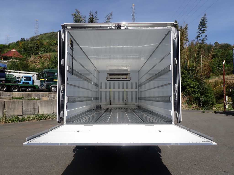 加温機能付 東プレ  床キーストン エアサス　横根太補強済|中古トラックの販売・買取・査定のアイナビ