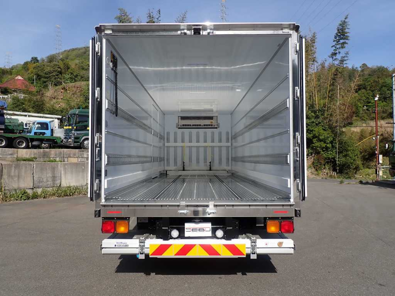加温機能付 東プレ  床キーストン エアサス　横根太補強済|中古トラックの販売・買取・査定のアイナビ