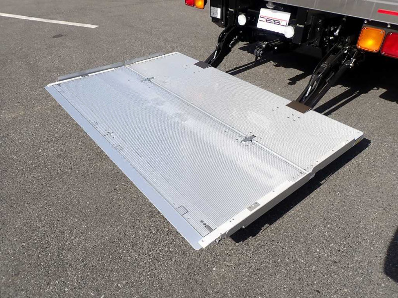 加温機能付 東プレ  床キーストン エアサス　横根太補強済|中古トラックの販売・買取・査定のアイナビ
