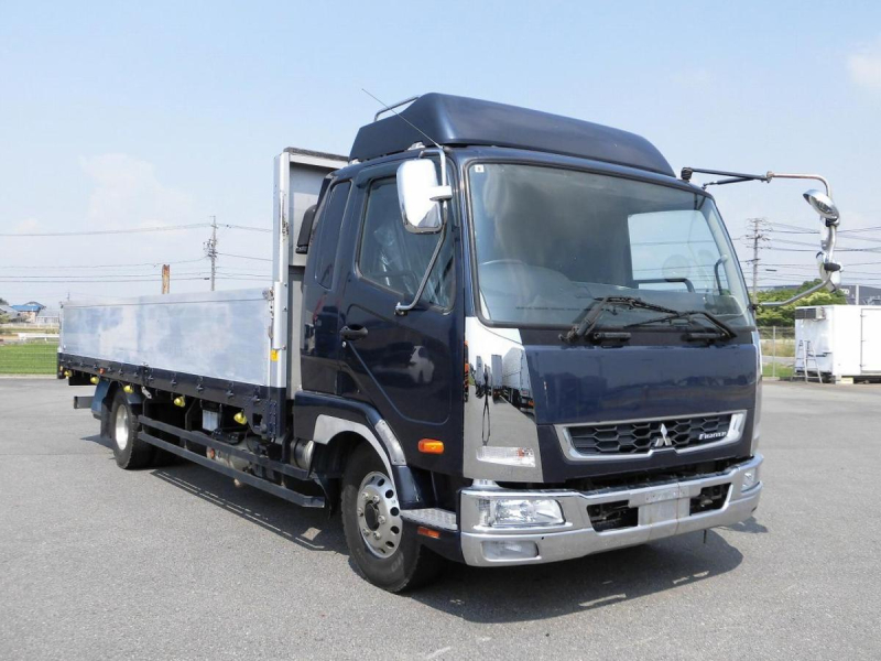 令和元年　三菱   4tアルミ平　62ワイド　床鉄板　240馬力|中古トラックの販売・買取・査定のアイナビ