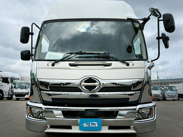 ハイルーフ フルキャブ/ベッド付き 6速MT  4t 8t 中型 バン 箱車|中古トラックの販売・買取・査定のアイナビ