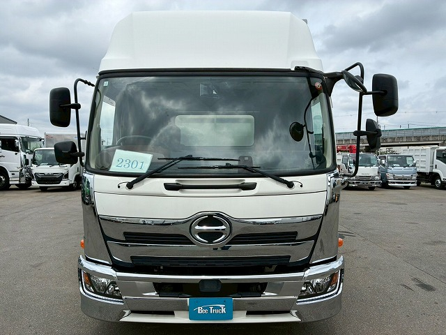 ハイルーフ フルキャブ/ベッド付き 6速MT  4t 8t 中型 バン 箱車|中古トラックの販売・買取・査定のアイナビ