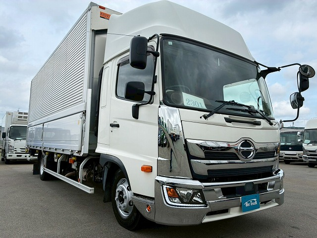 ハイルーフ フルキャブ/ベッド付き 6速MT  4t 8t 中型 バン 箱車|中古トラックの販売・買取・査定のアイナビ
