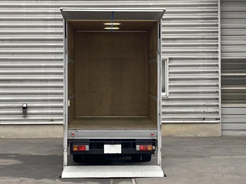 1.75t積・アルミバン・AT・垂直パワーゲート600kg|中古トラックの販売・買取・査定のアイナビ