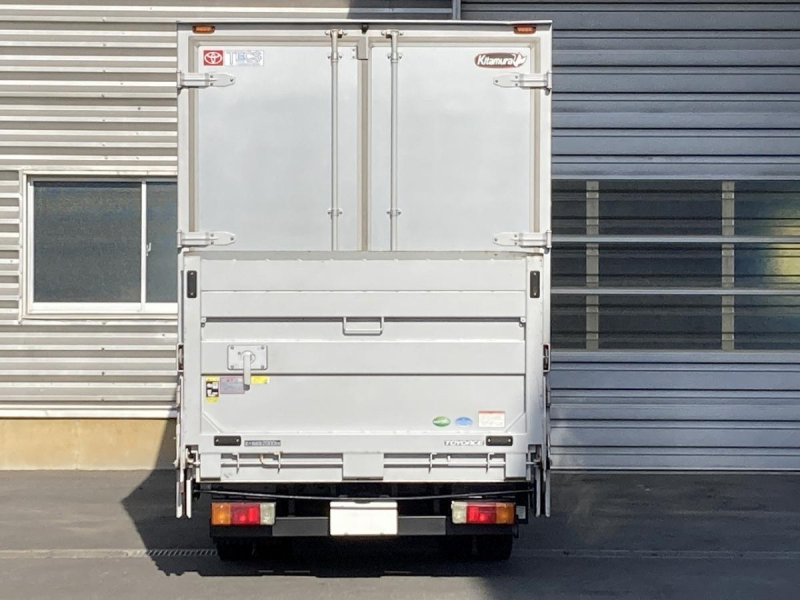 2t積・アルミバン・AT・垂直パワーゲート600kg|中古トラックの販売・買取・査定のアイナビ