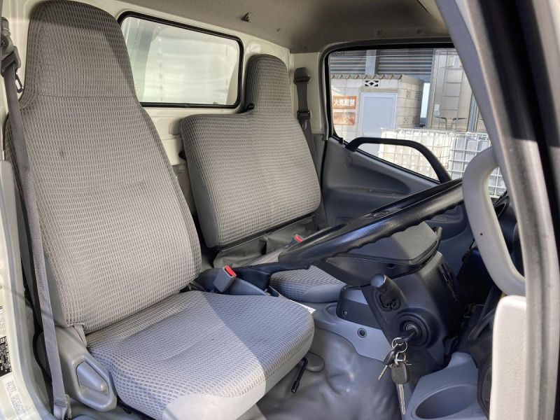 2t積・アルミバン・AT・垂直パワーゲート600kg|中古トラックの販売・買取・査定のアイナビ