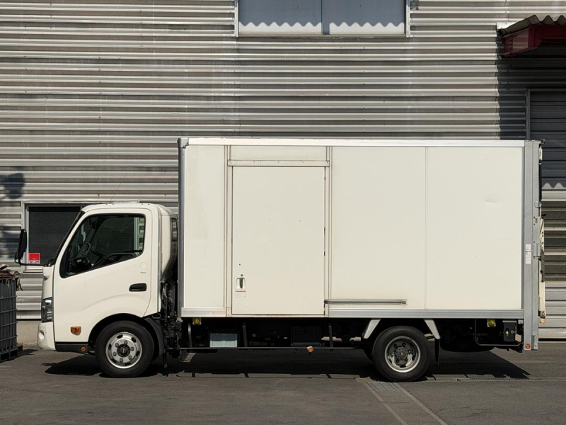 3t積・パネルバン・AT・垂直パワーゲート600kg|中古トラックの販売・買取・査定のアイナビ