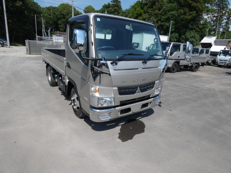 H28 2トン平ボディ　マニュアル|中古トラックの販売・買取・査定のアイナビ