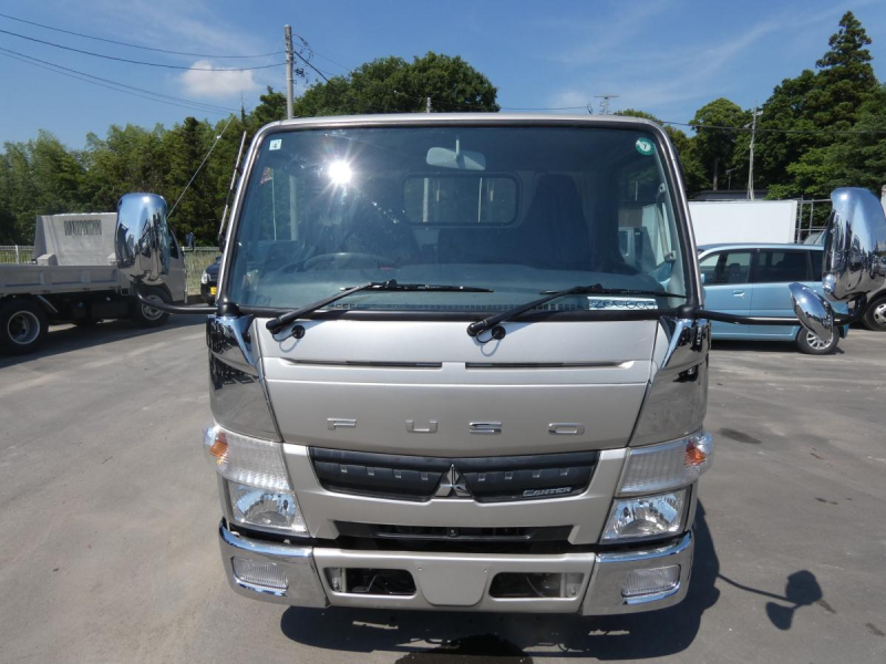 H28 2トン平ボディ　マニュアル|中古トラックの販売・買取・査定のアイナビ