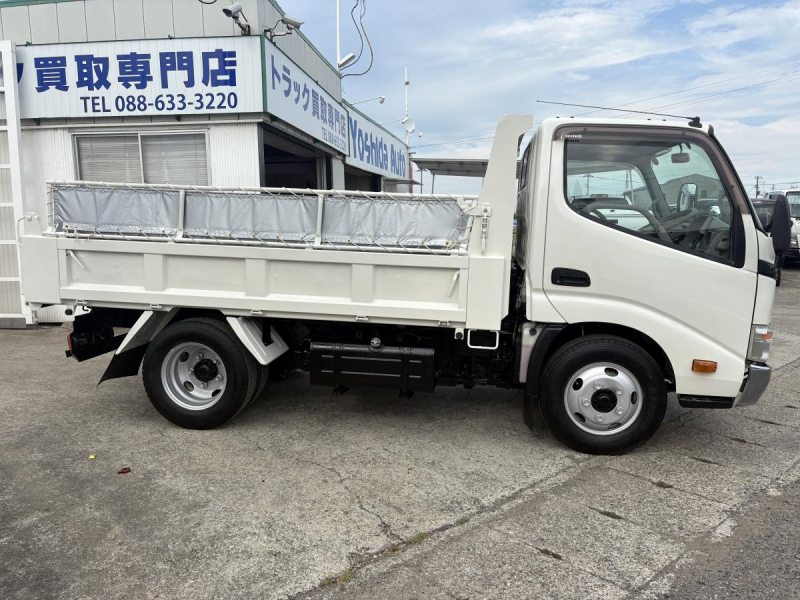 H22デュトロ 3tダンプ|中古トラックの販売・買取・査定のアイナビ