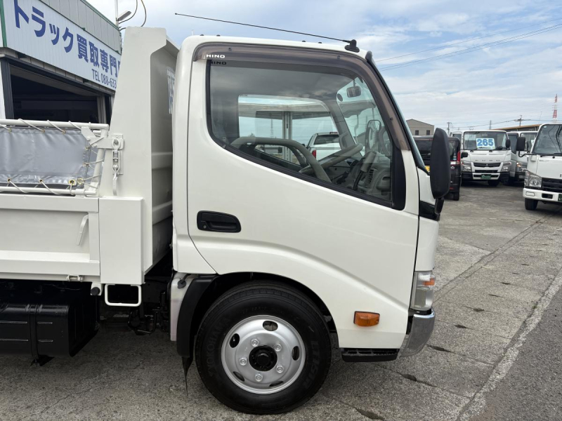 H22デュトロ 3tダンプ|中古トラックの販売・買取・査定のアイナビ