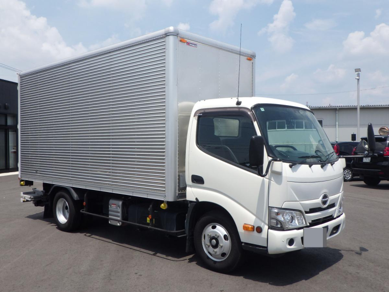 標準ロング 全低床 格納ゲート 車輌総重量5,575kg 車検R9.3月迄|中古トラックの販売・買取・査定のアイナビ