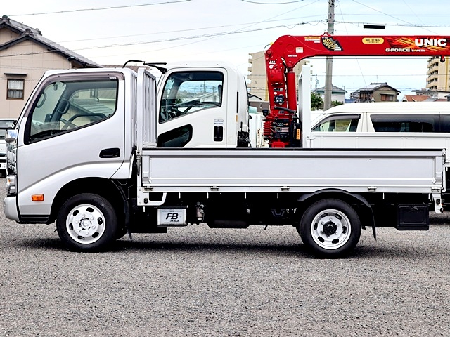 平ボディ　積載1750kg|中古トラックの販売・買取・査定のアイナビ